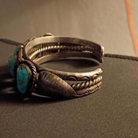 Vintage Real Turquoise Native American - Picture 3 of 4